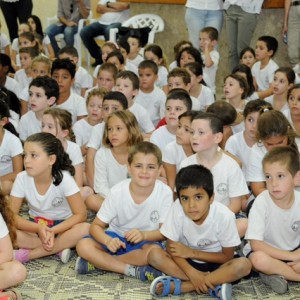 ילדי בית הספר "מרחבים" בכפר יהושע נרגשים לקראת השנה החדשה