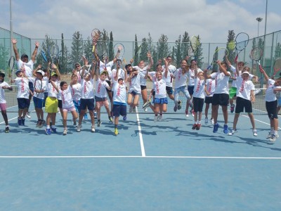 עפולה: פעילות קיץ ענפה במועדון הטניס