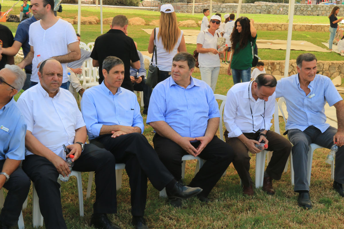 ראש עיריית עפולה מירון ויו"ר קק"ל דני עטר ובכירים נוספים בטקס יום הניקיון הבינ"ל