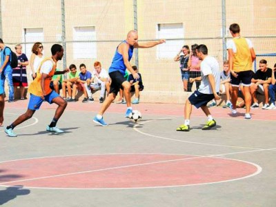 ויצו ניר העמק מציג: "זה רק ספורט"