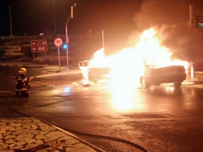 אש "הוליוודית" בצומת גולני: רכב מונע בגז התלקח