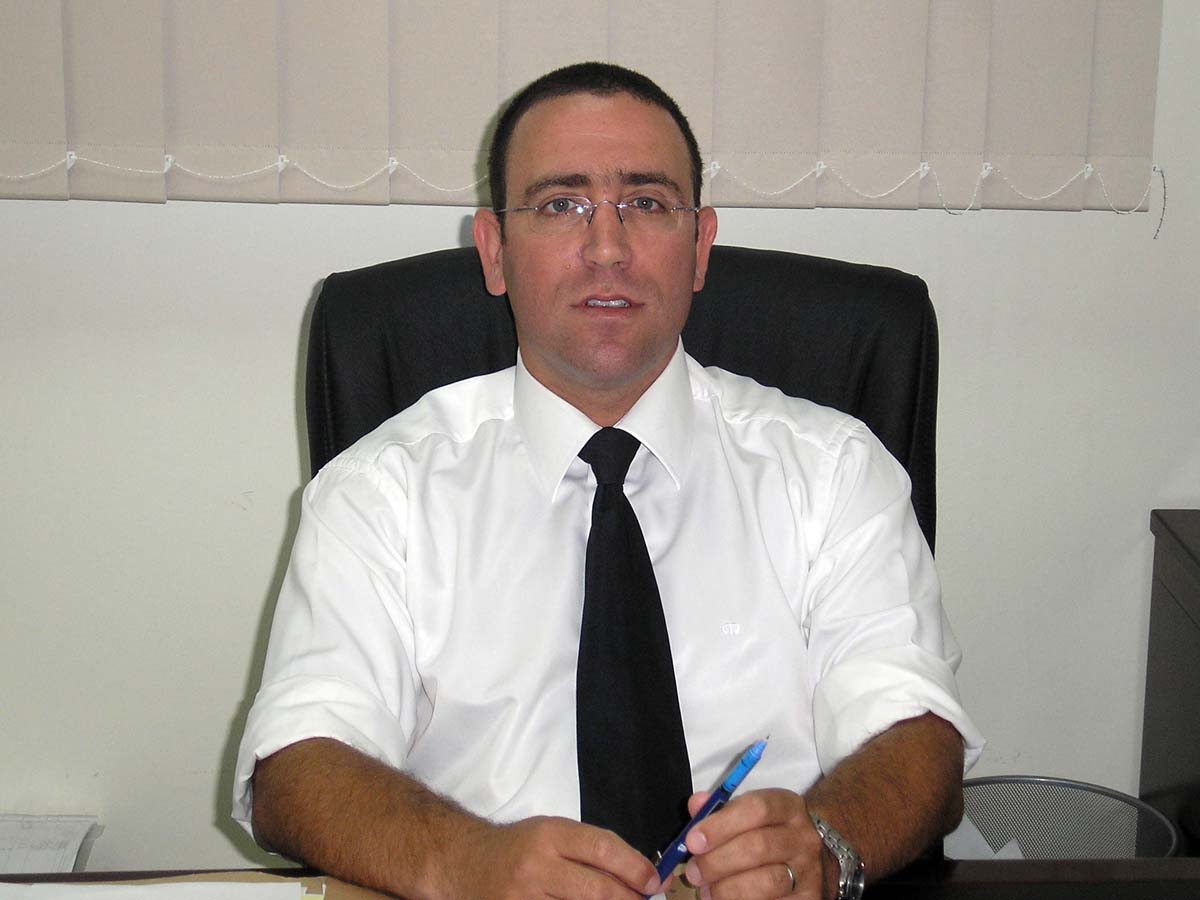 עו"ד אורי דדו