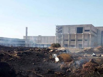 בית שאן: שריפה גדולה משתוללת באיזוה"ת ומאיימת להתפשט למפעלים