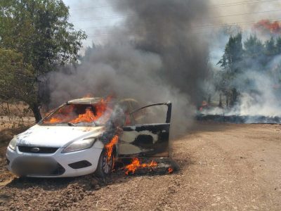 עמק יזרעאל: רכב שעלה באש הוביל להתפרצות שריפה במטע שקדים