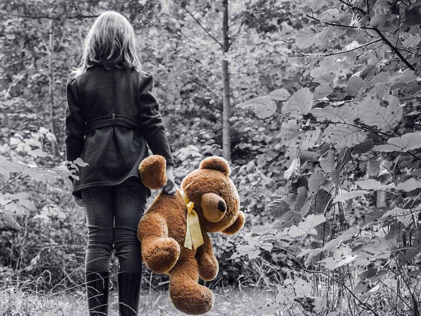 חשד: ילדים בני 13 ביצעו עבירות מין בילדה בת 12