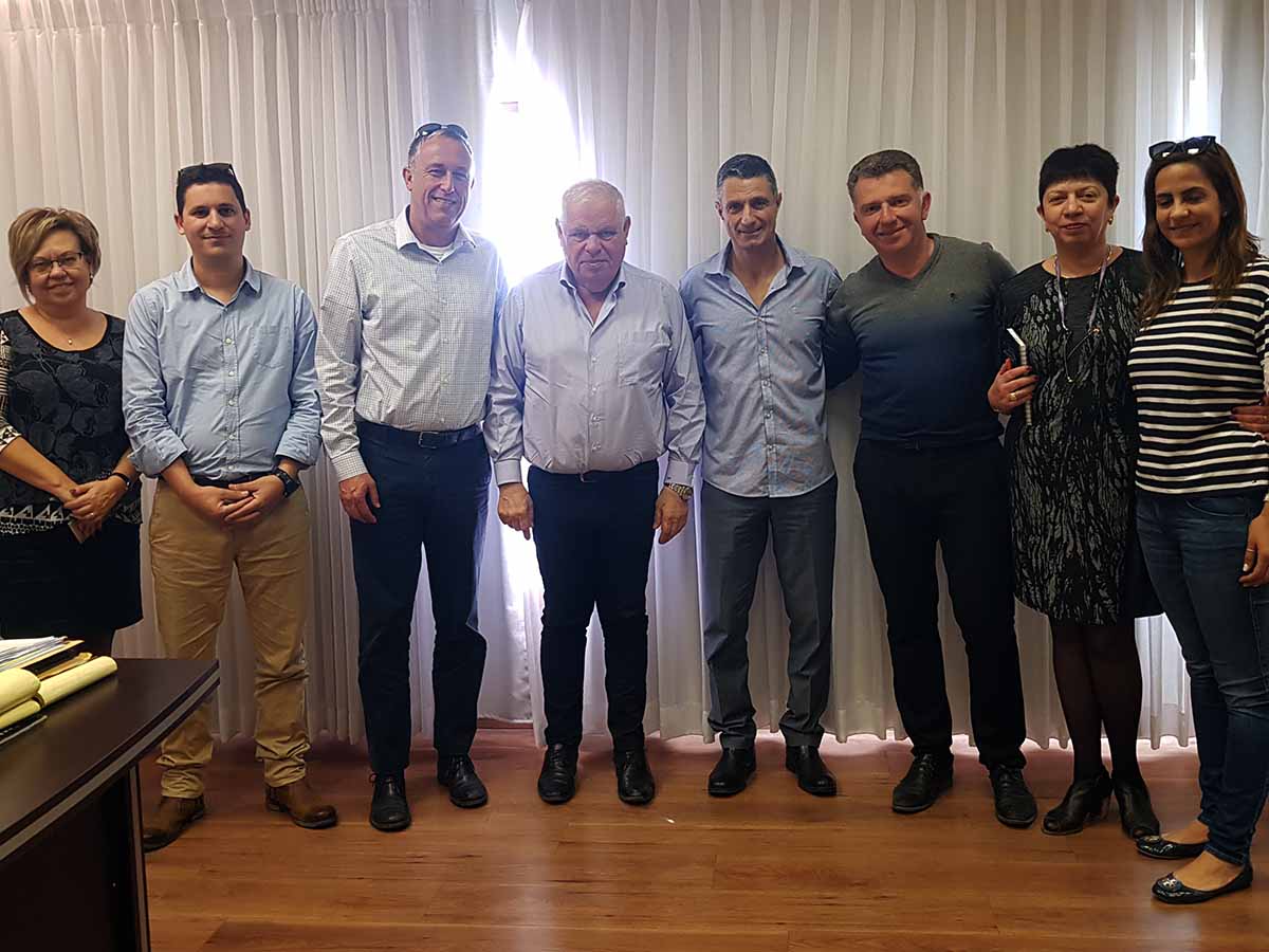 משתתפי ישיבת ההנעה לרכבת החשמלית מנצרת עילית לחיפה