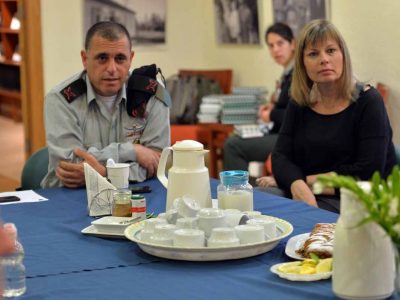 נהלל: קצין שריון ראשי נפגש עם משפחות שכולות