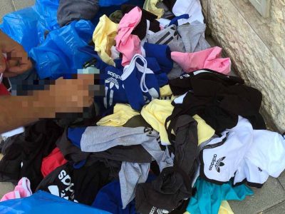 נצרת עילית: נתפסו פריטי לבוש מזויפים של המותג "אדידס" בשוק העירוני