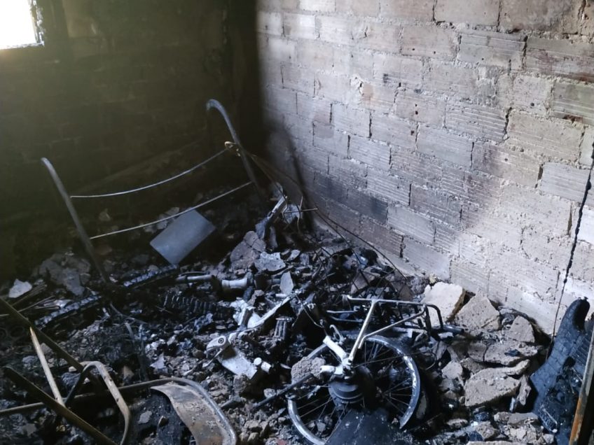 גניגר: מבנה מגורים עלה באש כתוצאה מהתפוצצות סוללה של אופניים חשמליים