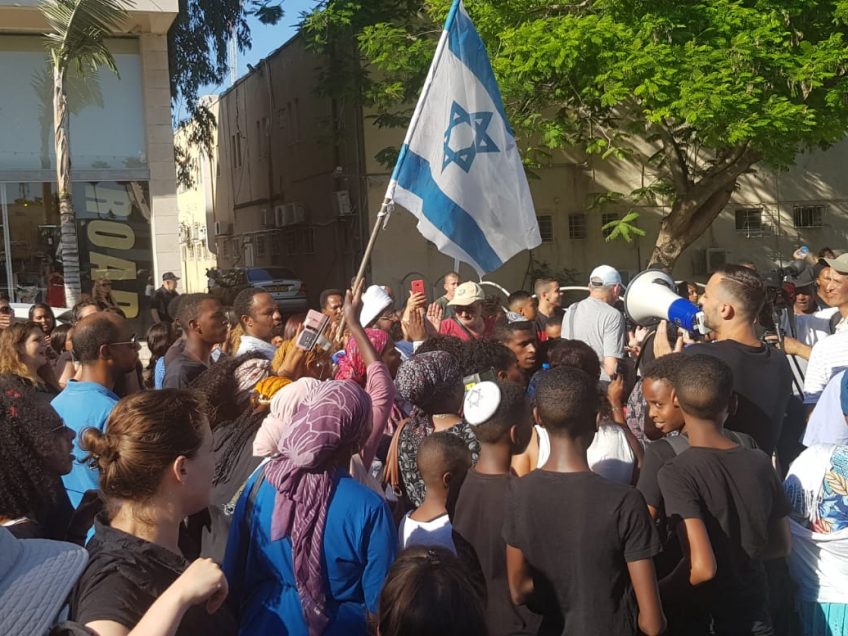 עפולה: מאות השתתפו במחאה בעקבות מותו של סלומון טקה