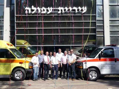 עפולה: ניידת טיפול נמרץ ואמבולנס חדשים מצטרפים לצי כלי הרכב של מד"א בעיר