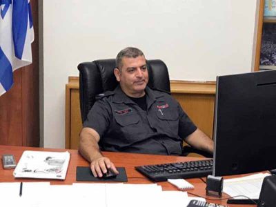 זה שיוצא וזה שנכנס: עופר אדרי מונה לתפקיד מפקד תחנת הכיבוי בעפולה