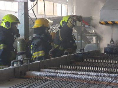 עפולה: שריפה במפעל לפלסטיק
