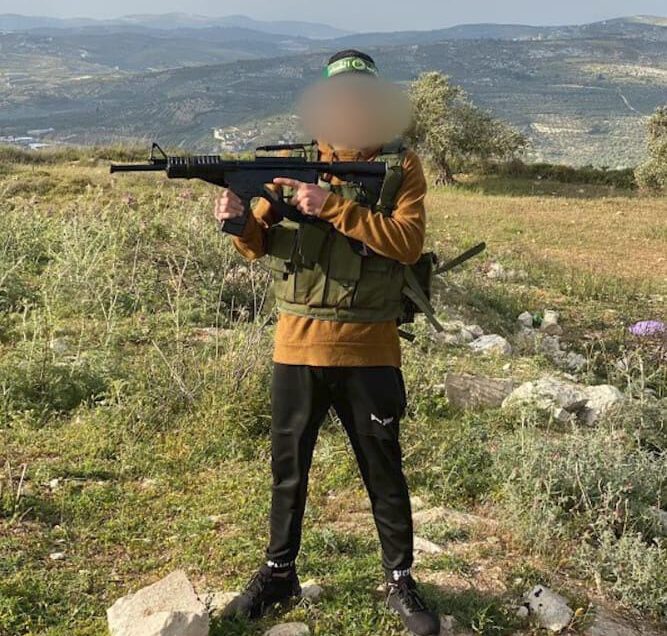 קטין מהאזור תמך בחמאס ולבש סמני ארגון טרור