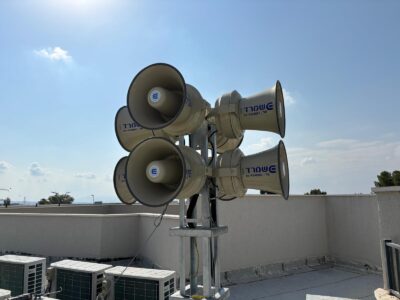 מגדל העמק מחזקת את מערכת ההתרעה: שני צופרים חדשים הותקנו בעיר