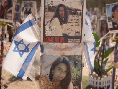 מעבירים את זה הלאה: הביקור המטלטל של משתתפי חוג הצילום בדורות בגלבוע