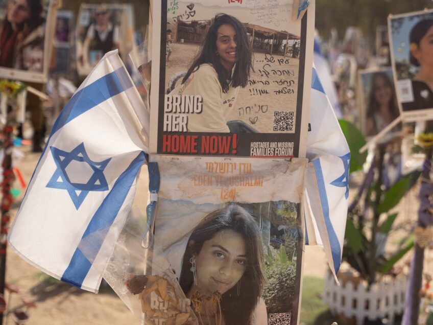 מעבירים את זה הלאה: הביקור המטלטל של משתתפי חוג הצילום בדורות בגלבוע