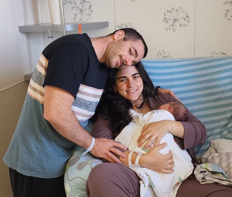 "הרגשתי שרואים אותי": סיפור הלידה של עדי די קסטרו וליאור אורן במרכז הרפואי העמק