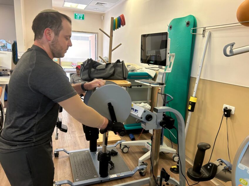 "היד שלי נשרפה, העור והשרירים השתנו לחלוטין"