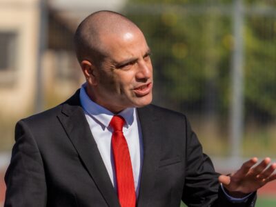 החוק של ח"כ אופיר כץ מעפולה שמתקן עוול: יתומי גרושות יזכו לסיוע דומה לשל אלמנות
