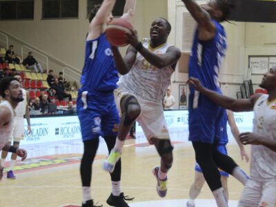 כדורסל: כבוד לגיבורי חרבות ברזל בפתיחת המשחק של הפועל עפולה