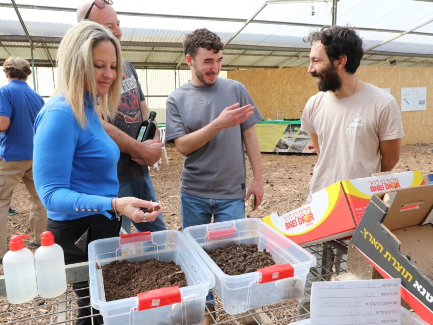 'יום הקרקע' במַאֲדָמָה: חגיגת אדמה, קהילה וחקלאות בעמק יזרעאל