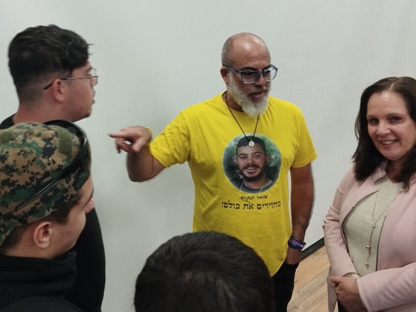 "השינוי יגיע מכם": פאנל מחבר בויצו ניר העמק