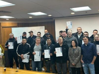 המכללה הטכנולוגית נוף הגליל: הסתיים בהצלחה קורס כוונים עיבוד שבבי CNC לעובדי מפעל UCT