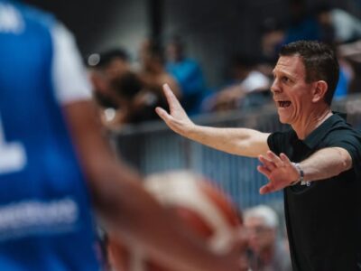 "עשינו פה משהו שידברו עליו עוד שנים" – שרון אברהמי הוביל את נבחרת הנוער לרבע גמר אליפות העולם