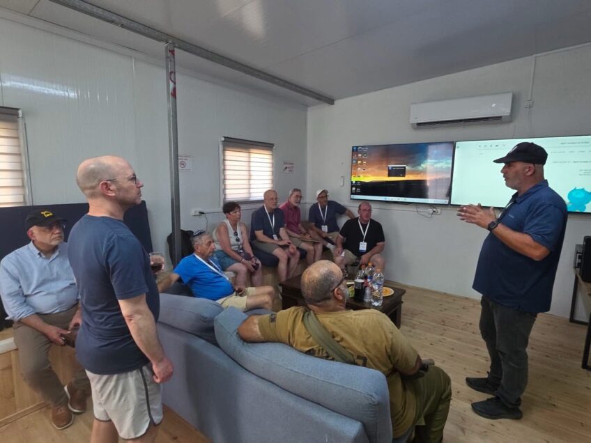 שותפות, חיזוק והזדהות: משלחת מהפדרציה היהודית בהרטפורד ביקרה בגלבוע