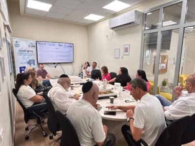 מגדל העמק מובילה במאבק בעוני: מעל 150 משפחות בליווי אישי