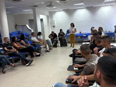 מילים מחברות: הצלחה למחזור הראשון בפרויקט לימוד עברית מדוברת במכללה הטכנולוגית נוף הגליל