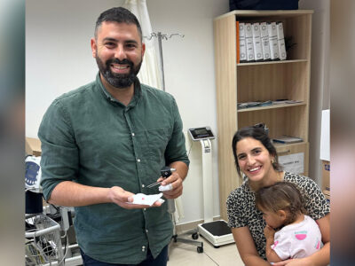 חרוז חולץ מאפה של פעוטה במרפאת כללית בכפר תבור