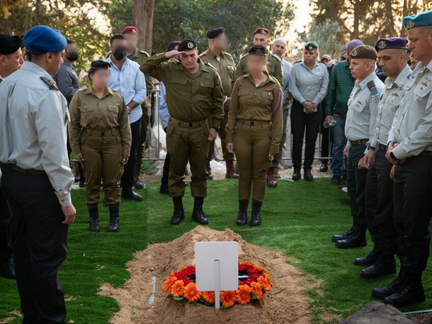 הרמטכ"ל בהלוויתו של האלוף (מיל') קובי ברק ז"ל: "לעולם תישאר בשבילי - אדם וטנקיסט יצוק מברזל"