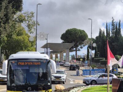 שיירת ה"אוטובוסים הצהובים" בדרך לכנסת: המועצות האזוריות מהעמקים- בחזית המאבק על מימון ההסעות