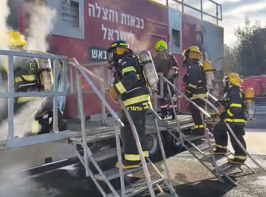 אימון לחימה באש – יחידת מתנדבי הכיבוי הסוללים