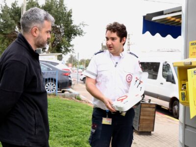מפגש מרגש בעפולה: "רועי נתן לי מכת החשמל שהצילה את החיים שלי"