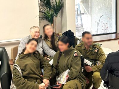 עפולה: האזרחים הוותיקים מצדיעים לחיילי חטיבת כפיר