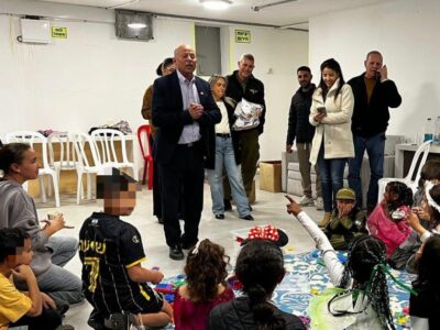 עפולה: חוגגים פורים מקלטים