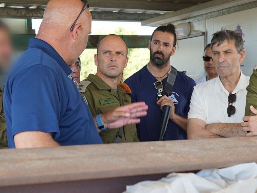 "חיזוק תחושת הביטחון": מפקד פיקוד העורף ביקר במועצה אזורית גלבוע