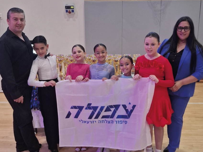 גאווה: מועדון ספורטידאנס עפולה התחרה בהצלחה בתחרות ריקודים סלוניים במכביה ה־25