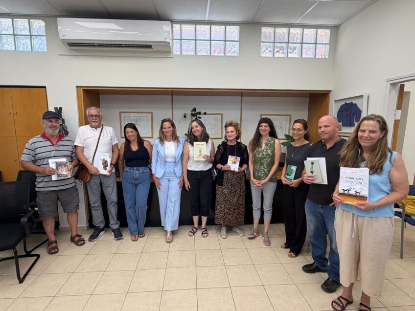 הוענקו מלגות עידוד ליצירה ספרותית לסופרות וסופרים מהמועצה האזורית עמק יזרעאל