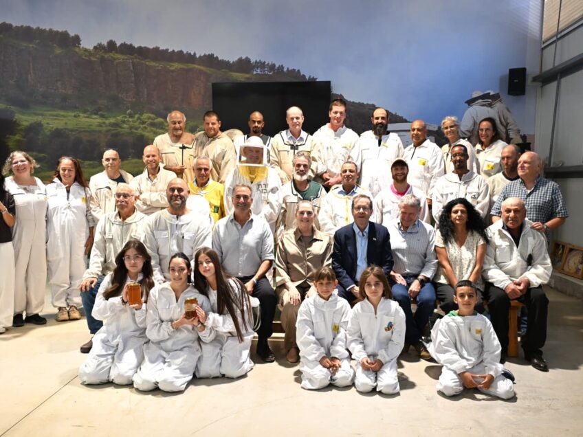 הרמת כוסית לחג עם נשיא המדינה: גאווה גדולה למגמת הדבוראות בויצו ניר העמק