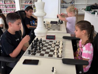 מוכנים להזיז את הכלים? מועדון השחמט החדש של שחקים בעפולה יוצא לדרך